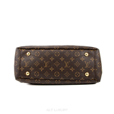 LOUIS VUITTON Monogram Pallas Cherry – Vẻ Đẹp Vượt Thời Gian – Mới 90% Kèm Dust Bag