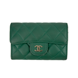 CHANEL Lambskin Quilted Flap Card Holder Wallet Green – Sang Trọng & Thanh Lịch Trong Từng Chi Tiết – Mới 97% Full Box
