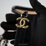 CHANEL Gabrielle Small Hobo Bag Black Beige – Phong Cách Kinh Điển, Mới 97% Có Dây Đeo