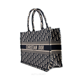 DIOR Book Tote Medium Blue Dior Oblique Embroider – Biểu Tượng Thời Trang Kinh Điển – Mới 98% Full Box