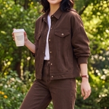 Jacket Jean Nữ Trễ Vai màu Nâu Cafe.
