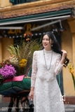Outlet | Áo kiểu cổ lọ họa tiết ren tinh tế