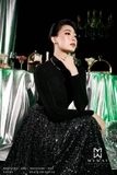 Outlet | Chân váy xoè cạp cao nhung kim sa