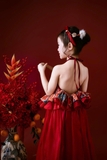 Set Dài Áo Yếm Họa Tiết Váy Đỏ Kèm Choàng