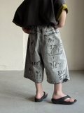 Quần Ngắn Jean Xám Chữ AY