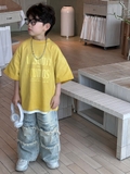 Áo Ngắn Vàng Chữ Trắng FS