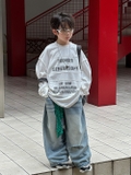 AD Trắng Chữ Younger AM