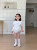 Suit Trắng Tay Bèo Kèm Vớ Jenny