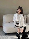 SN Áo Trắng Nơ Quần Kẻ Đen+Khoác YK