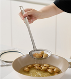 Muôi vớt gạt đa năng Casabeni dùng trong nhà bếp