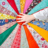 Daisy round rug (size 1.1m)