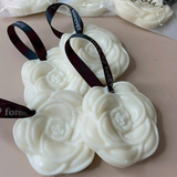 Sáp Thơm treo - Hoa trà trắng