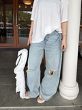 TWILL DISTRESSED JEANS – LIGHT BLUE