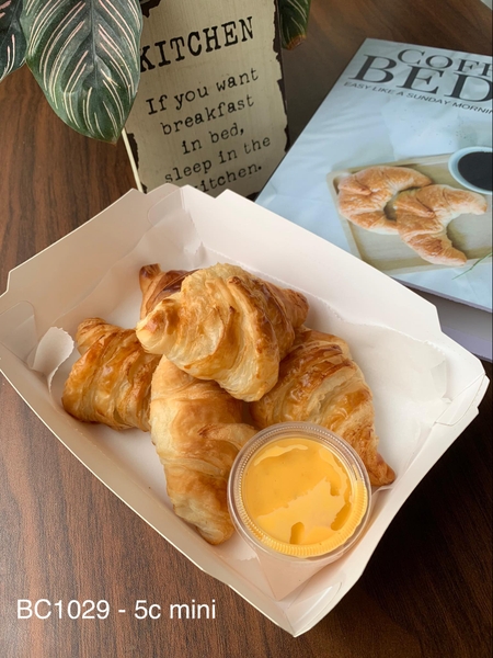 [BEECAKE] Bánh croissant mini chấm sốt kem trứng muối (5c)
