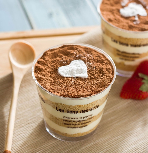 Cốc nhựa có nắp cầu Les Bons