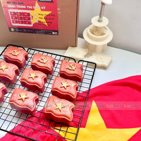 [SNL] Set bánh trung thu quốc kỳ