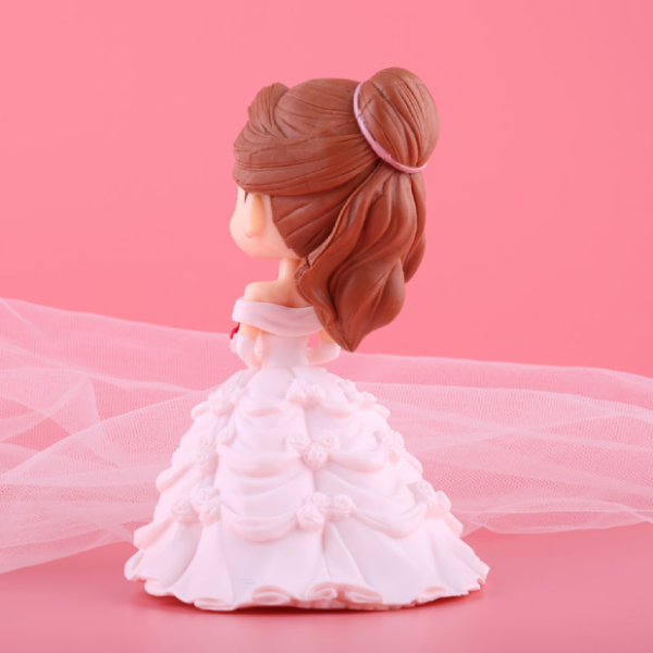 Búp bê trang trí công chúa Belle váy trắng