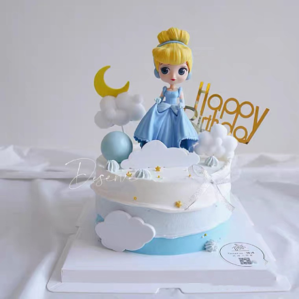 Công chúa lọ lem trang trí bánh