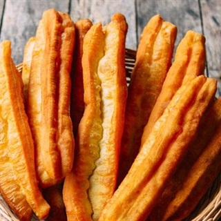 Quẩy mặn chiên sơ