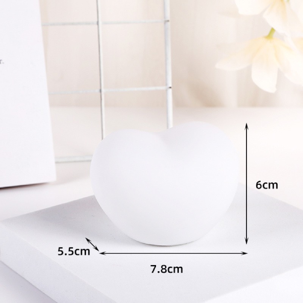 Đèn led trái tim trắng trang trí bánh