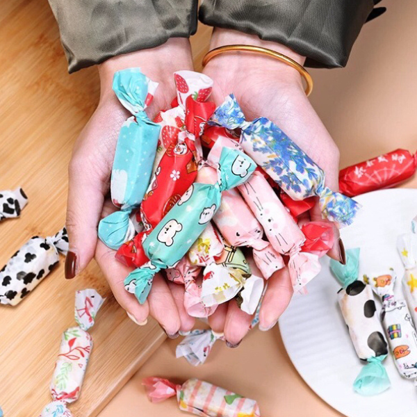 Giấy gói kẹo-mẫu ngẫu nhiên (100c)