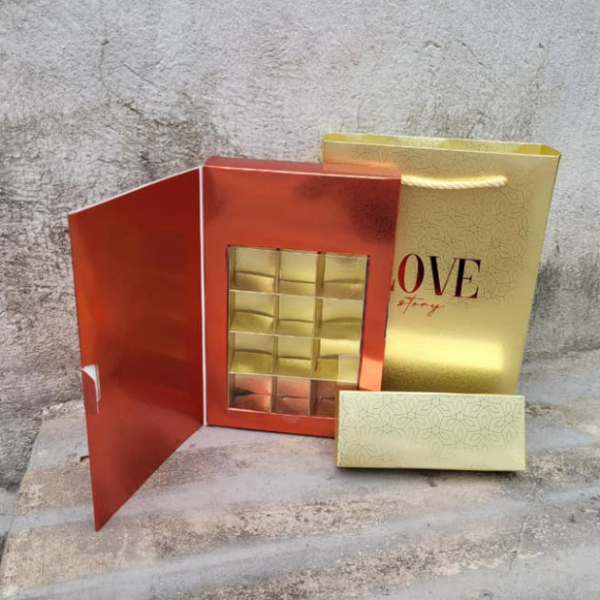 Hộp socola Love Book 12 viên