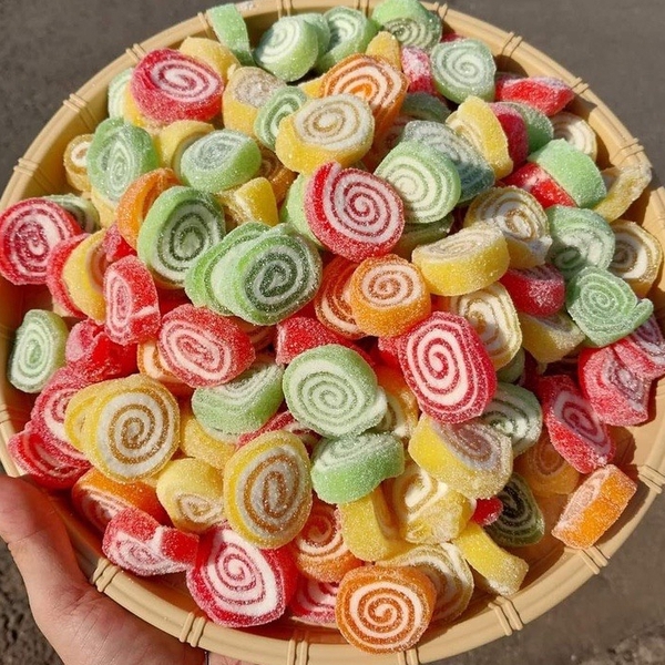 [SNL] Kẹo dẻo xoắn Thái Lan