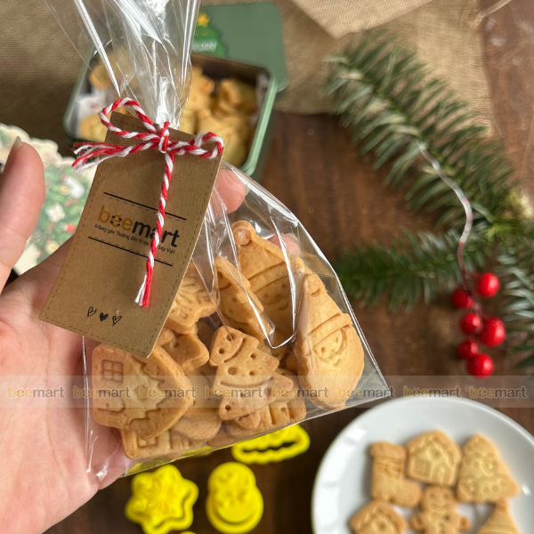 Khuôn nhấn cookies nhiều hình giáng sinh