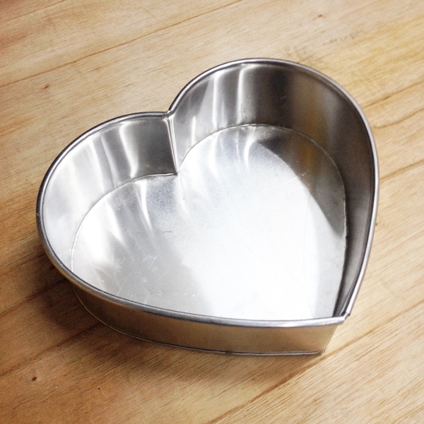 Khuôn tim đế liền 24cm