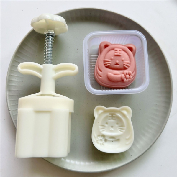 Khuôn trung thu lò xo 75g 1 mặt mèo hoa