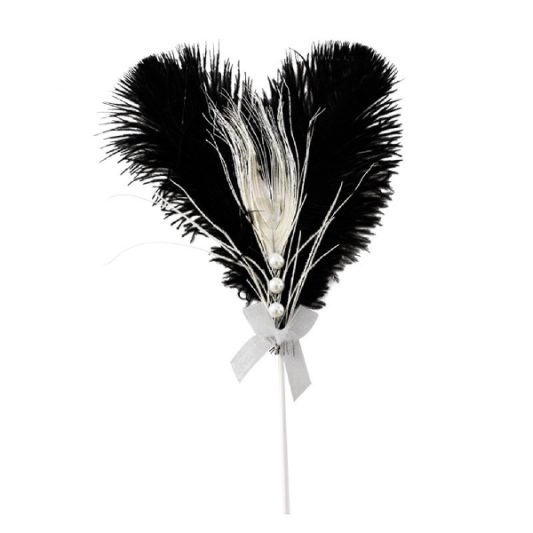 Lông vũ ngọc trai đen trang trí bánh