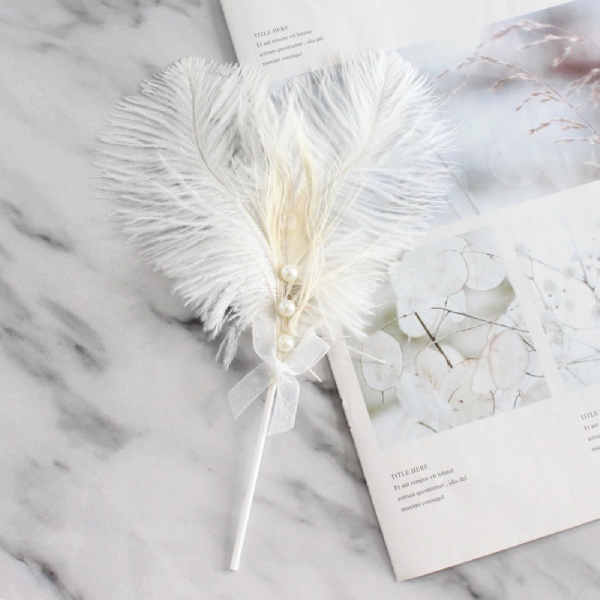 Lông vũ ngọc trai trắng trang trí bánh