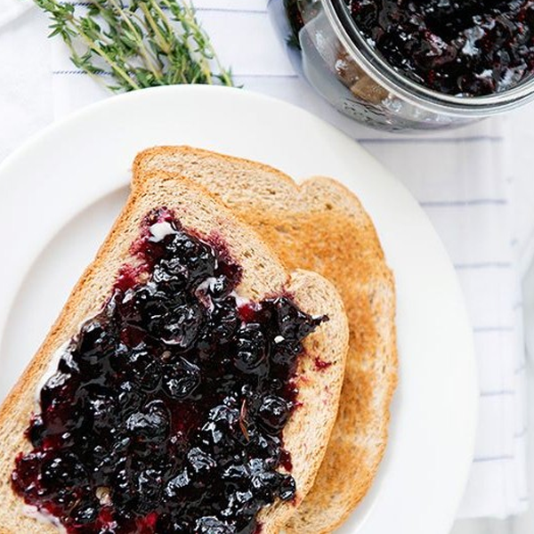 Mứt Việt Quất Golden Farm Preserves 30gr