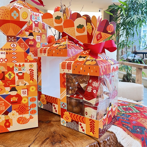 Hộp đựng bánh Tết có cửa sổ 16x16x23cm