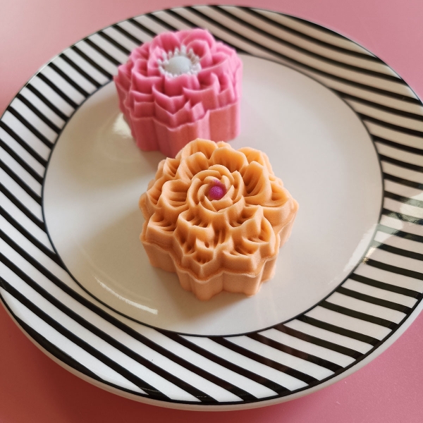 Khuôn trung thu lò xo 2 mặt sen tuyết 50g