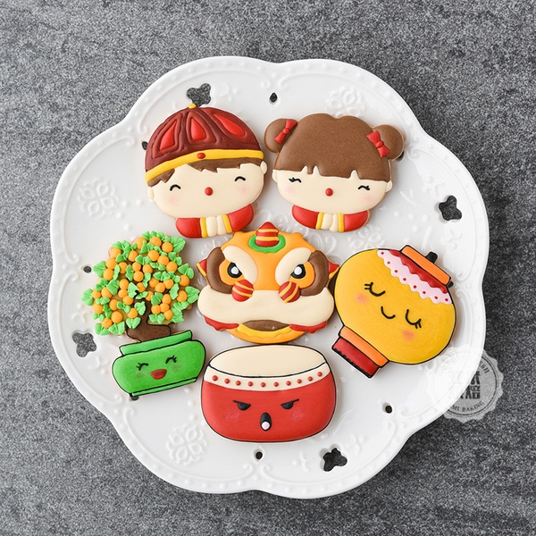 Set 12 khuôn cookie Tết em bé