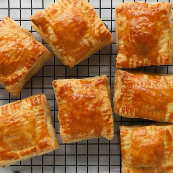 Tấm Cán Mini Puff Pastry 40 Cái ( Pateso Hình Vuông)