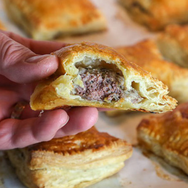 Tấm Cán Mini Puff Pastry 40 Cái ( Pateso Hình Vuông)