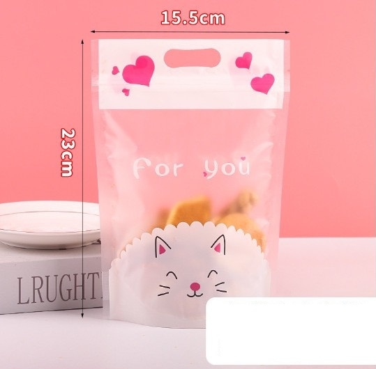 Túi zip đựng bánh mèo trắng For you (10c)