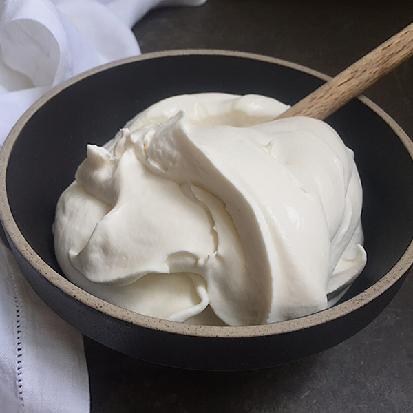 Kem tươi Whipping cream Paysan Breton 1L