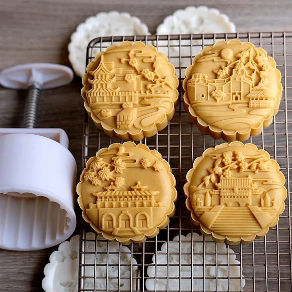 Khuôn trung thu lò xo 4 mặt cung đình 200g