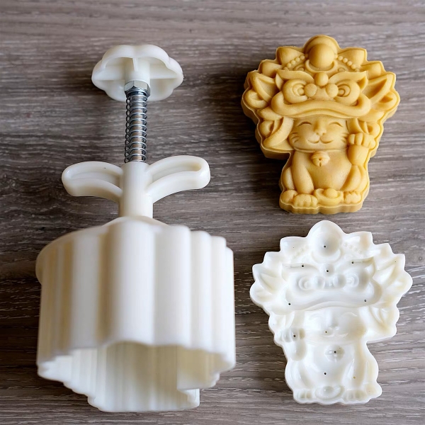 Khuôn trung thu lò xo mèo múa lân