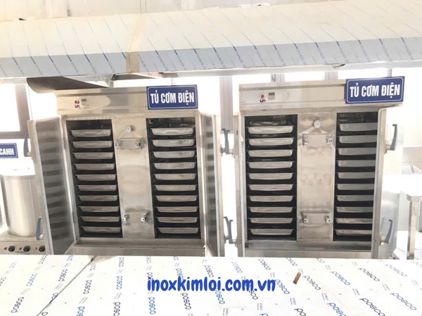 Bếp ăn công nghiệp tại nhà máy sản xuất