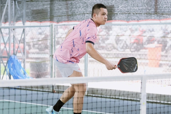 Top 5 cách cầm vợt pickleball phổ biến và cách áp dụng