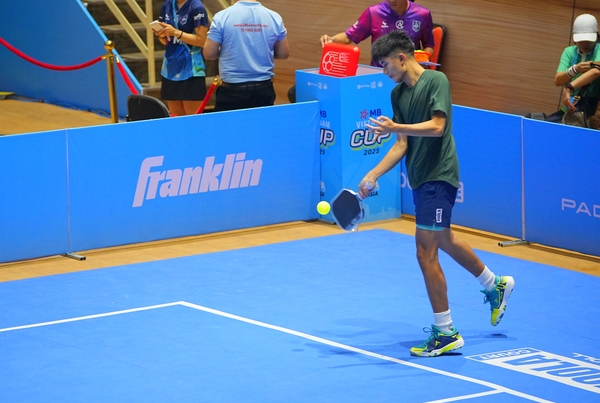 Kỹ thuật Forehand trong Pickleball: Hướng dẫn chi tiết từ A-Z