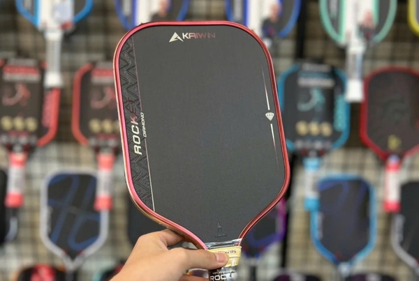 Hướng dẫn cách lựa chọn vợt pickleball cho người mới chơi