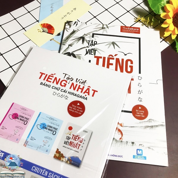 Sách gốc bản quyền Tập viết tiếng Nhật: Bảng chữ cái Hiragana
