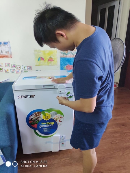 sữa mẹ để trong tủ lạnh