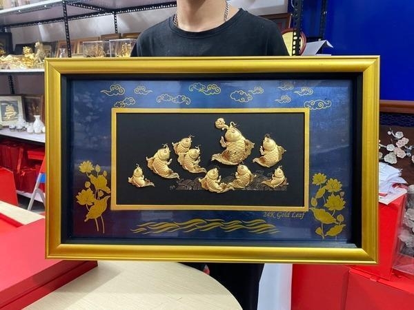 Tranh cá chép hóa rồng mạ vàng ý nghĩa về sự thành công, thăng tiến