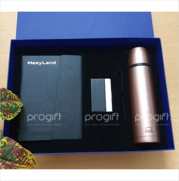 Bộ giftset doanh nghiệp kết hợp nhiều sản phẩm